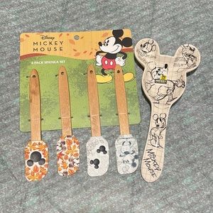 Disney Spatulas & Spoon Rest